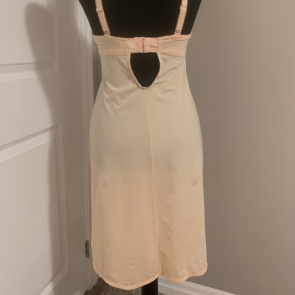 {2/$40} CHARNOS Superfit Multiway Bra Slip - Picture 8 of 13